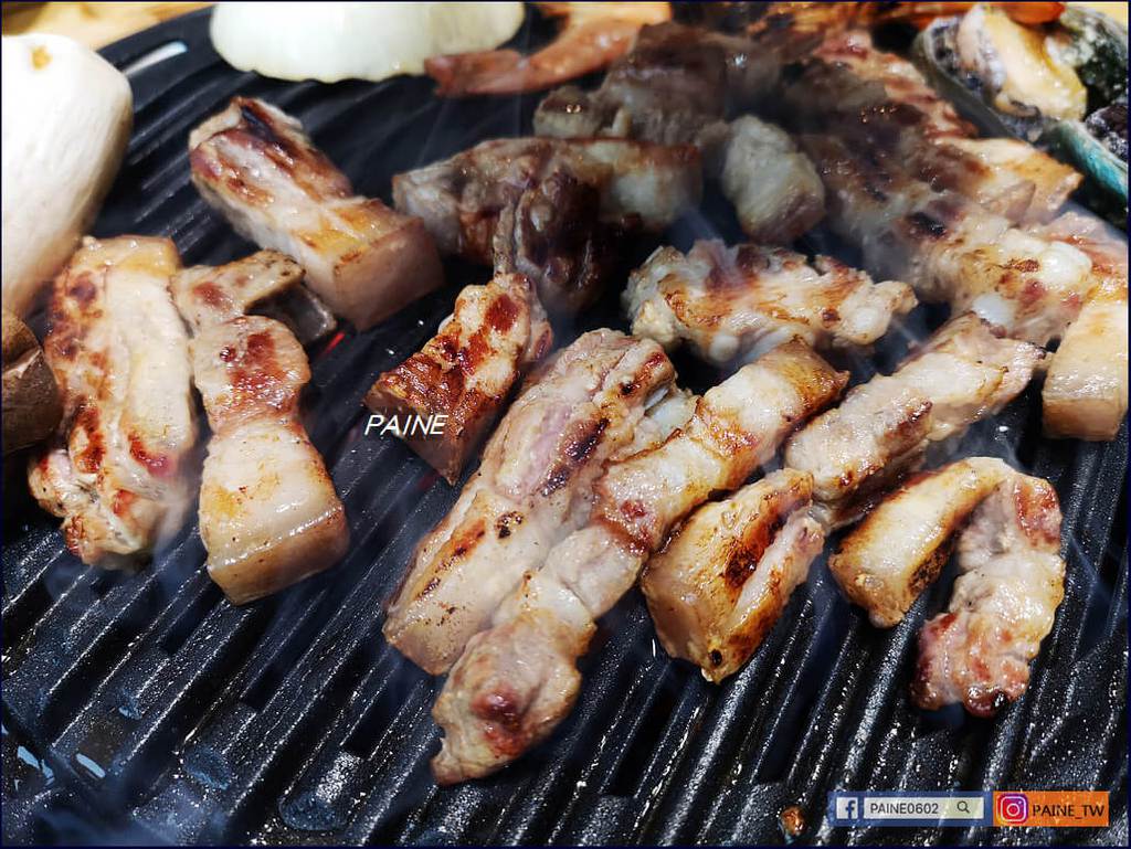 可樂旅遊 濟州黑豬烤肉 韓式泡腳