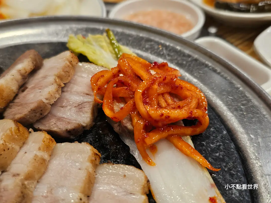 鐘路 BBQ 菜包肉與五花肉