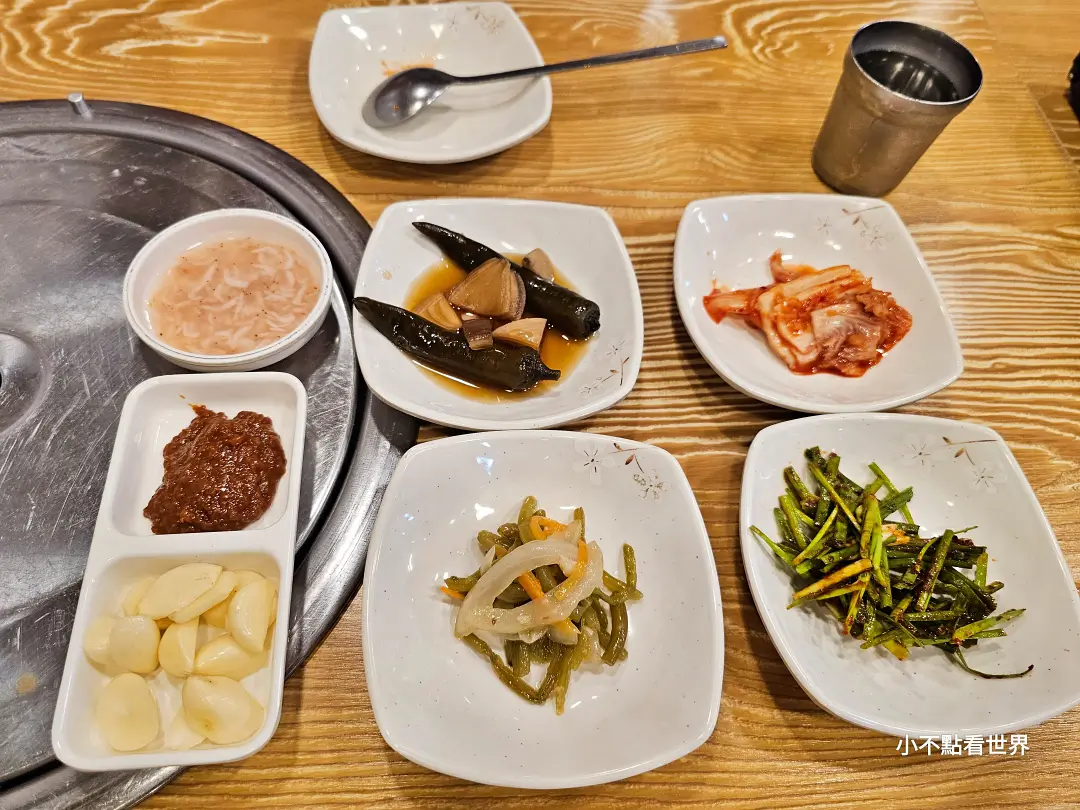 鐘路 BBQ 菜包肉與五花肉