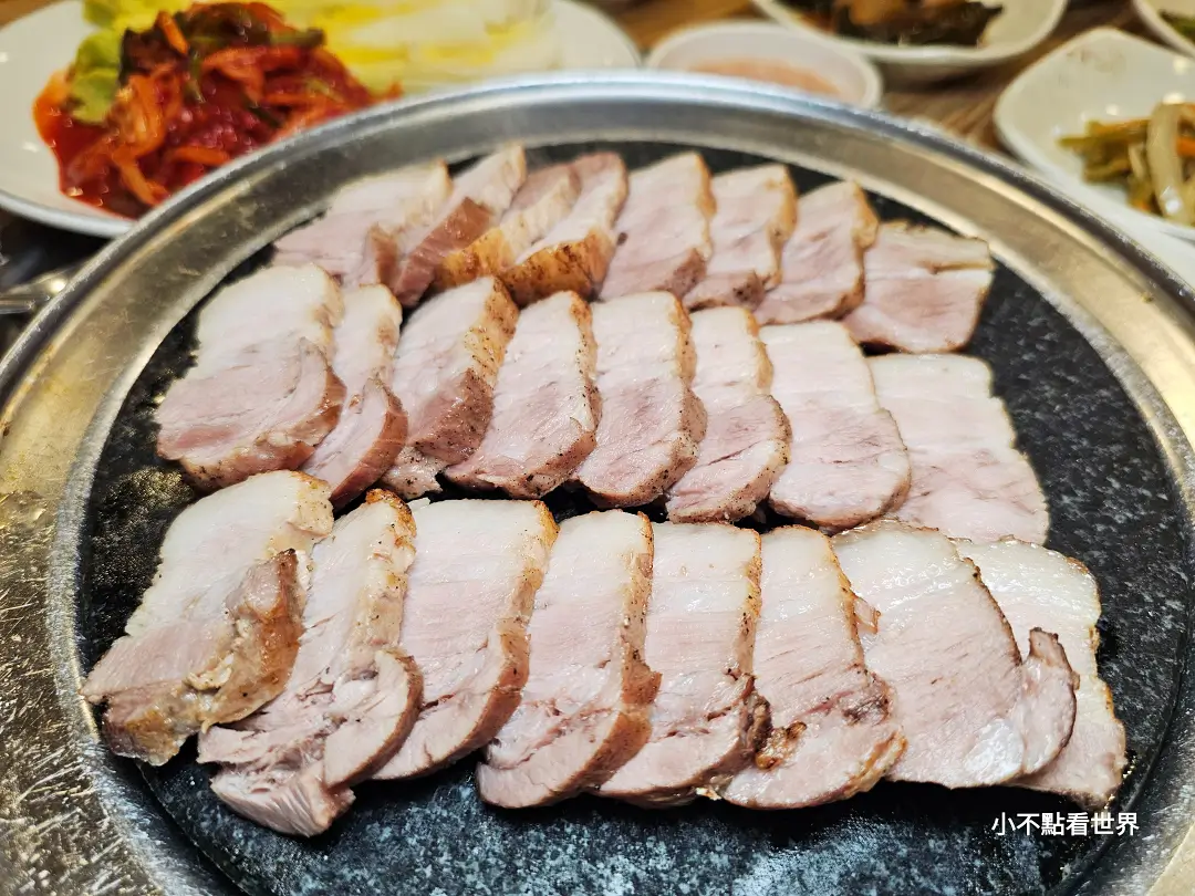 鐘路 BBQ 菜包肉與五花肉