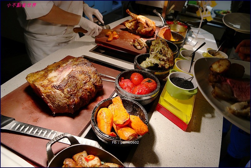 w hotel taipei - the kitchen table buffet